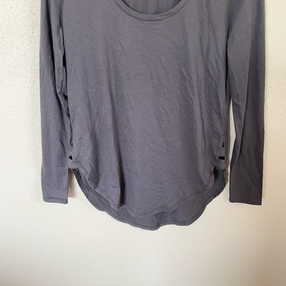 Fabletics Grey Teresa Tunic Athletic top - Picture 3 of 8